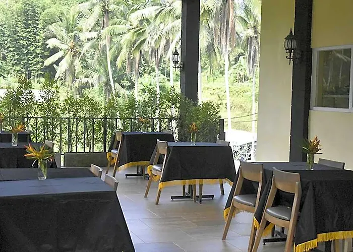 فندق Kelusa 4*