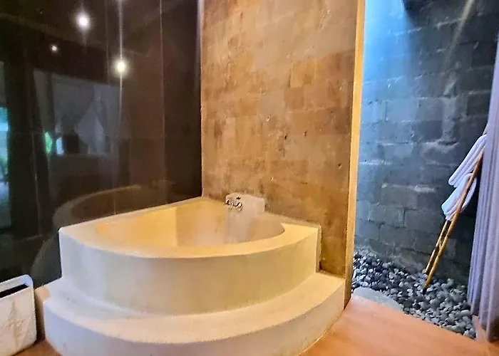 Kelusa فندق Keliki